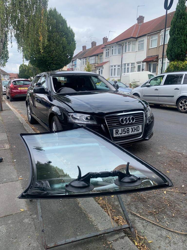 Car windscreen replacement