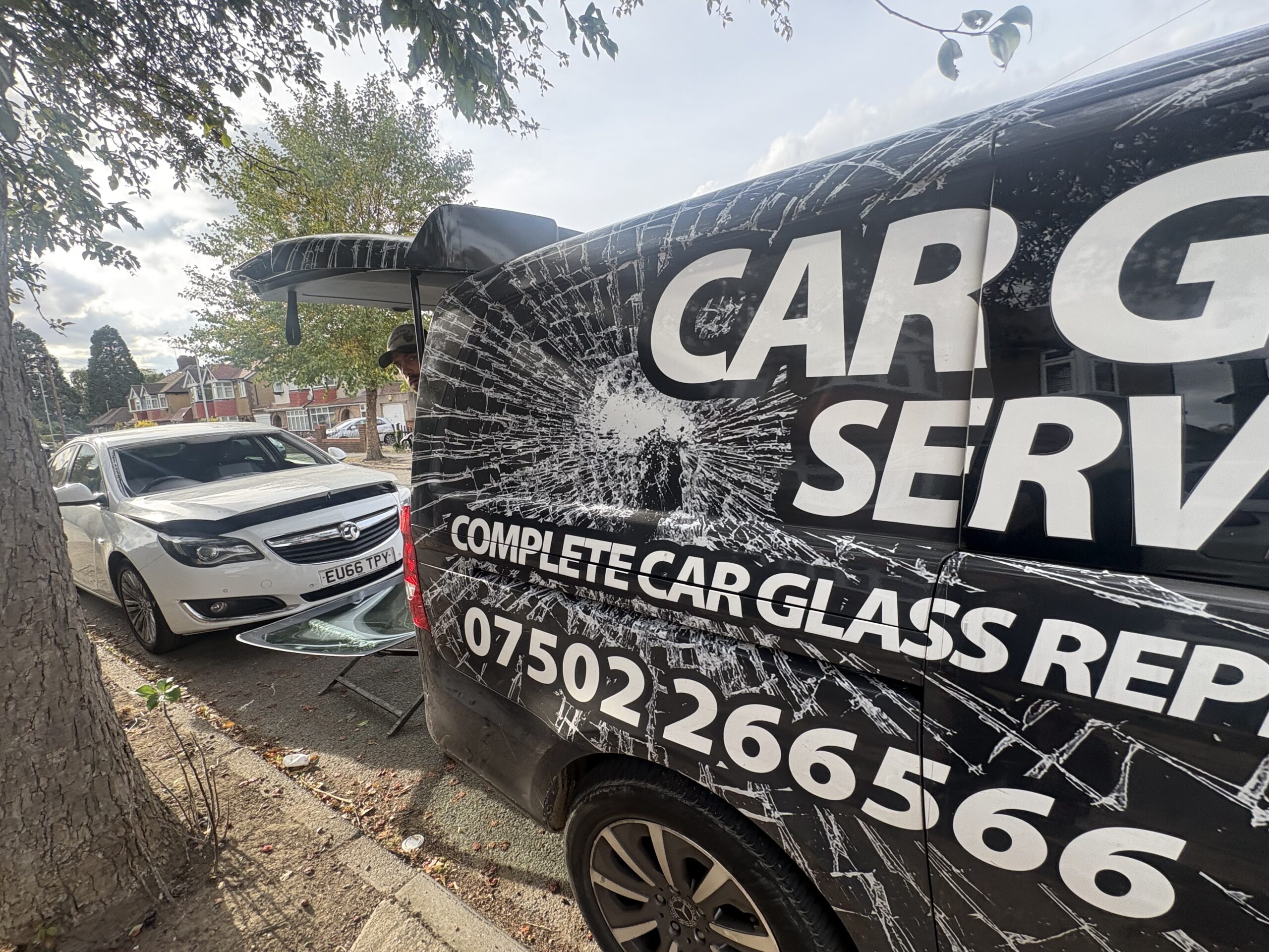 Can Cracked Glass Pass MOT? UK Test Rules